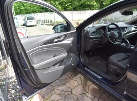 Opel - Insignia