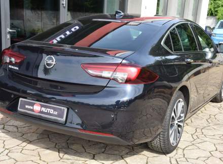 Opel - Insignia