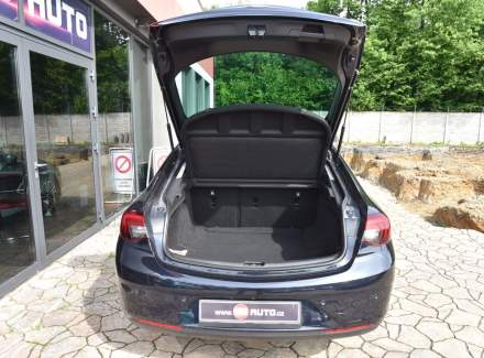 Opel - Insignia