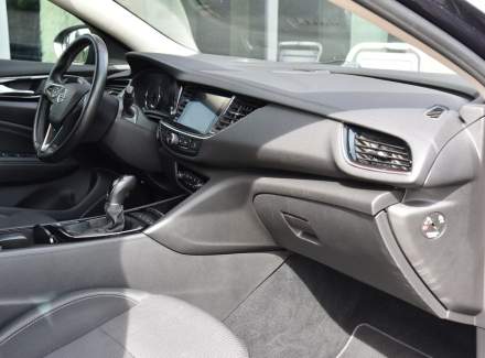 Opel - Insignia