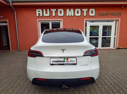 Tesla - Model Y