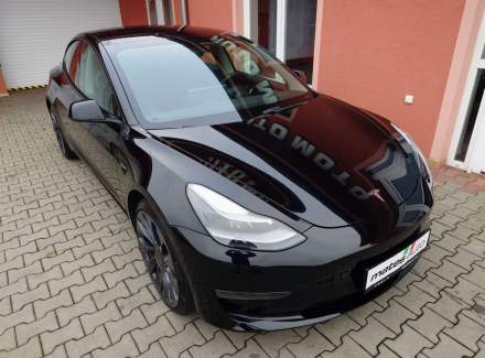 Tesla - Model 3