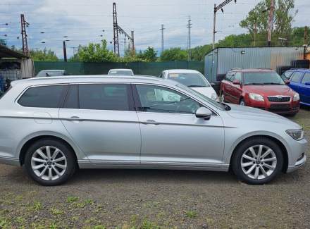 Volkswagen - Passat