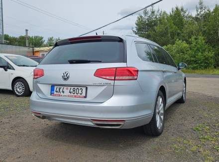 Volkswagen - Passat