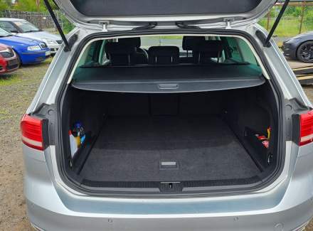 Volkswagen - Passat