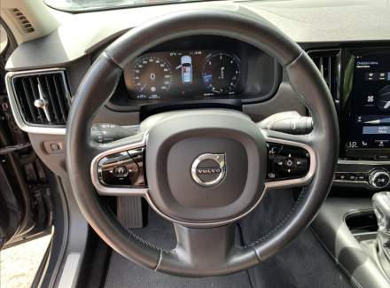 Volvo - V90