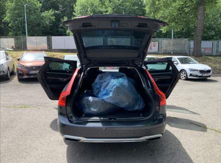Volvo - V90