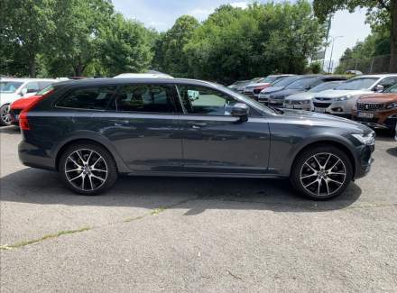 Volvo - V90