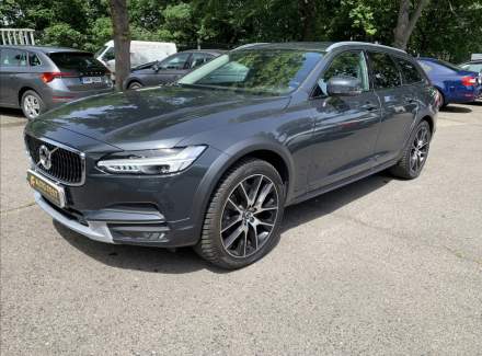 Volvo - V90