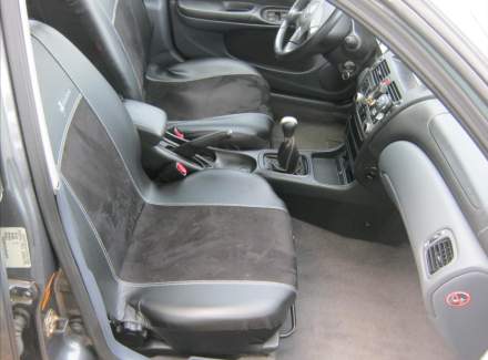 Nissan - Almera