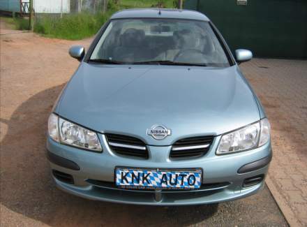 Nissan - Almera