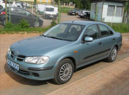 Nissan - Almera