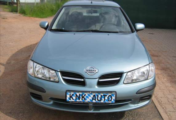 Nissan - Almera