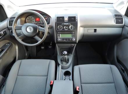 Volkswagen - Touran