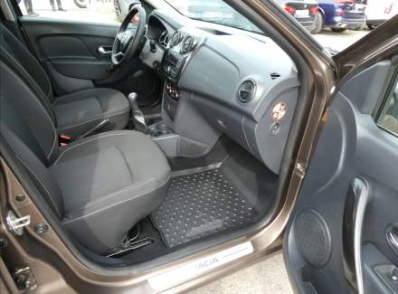Dacia - Sandero