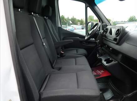 Mercedes-Benz - Sprinter