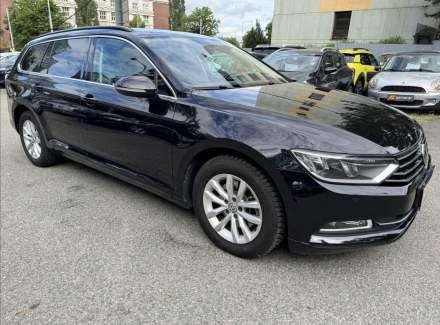 Volkswagen - Passat