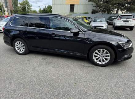 Volkswagen - Passat