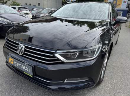 Volkswagen - Passat