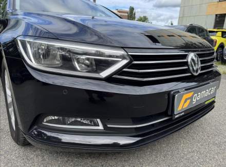 Volkswagen - Passat