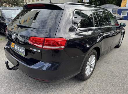 Volkswagen - Passat