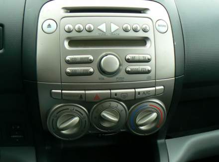 Daihatsu - Sirion