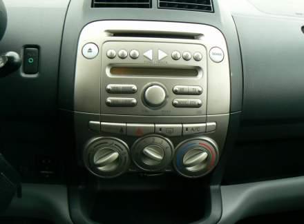 Daihatsu - Sirion
