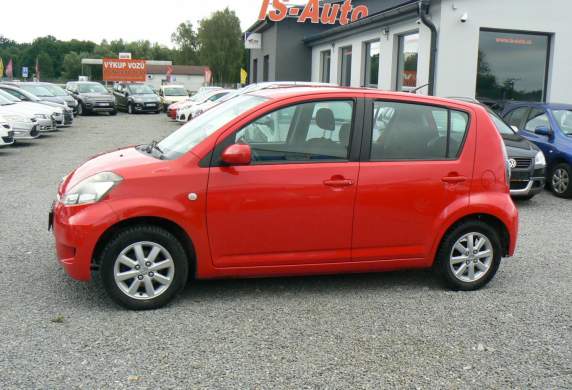 Daihatsu - Sirion