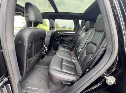 Porsche - Cayenne