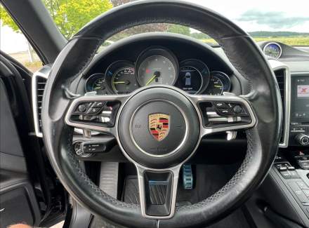 Porsche - Cayenne