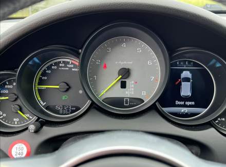 Porsche - Cayenne