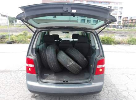 Volkswagen - Touran
