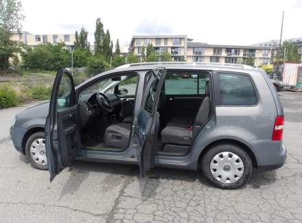 Volkswagen - Touran