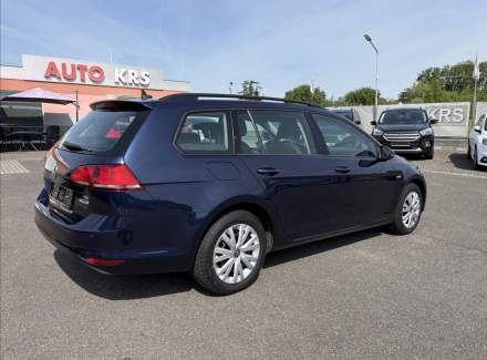 Volkswagen - Golf