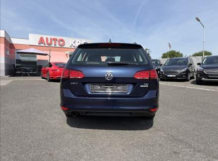 Volkswagen - Golf