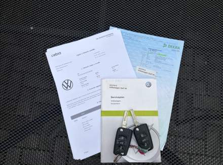 Volkswagen - Golf