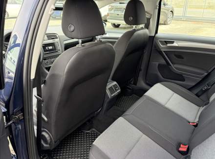 Volkswagen - Golf