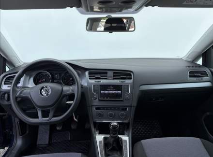 Volkswagen - Golf