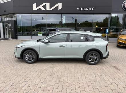 Kia - K4