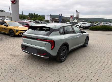 Kia - K4