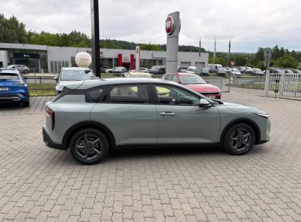 Kia - K4