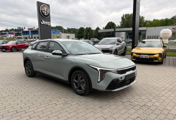 Kia - K4