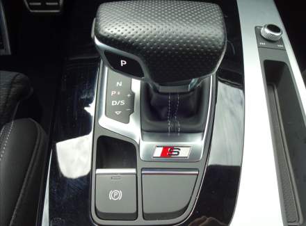 Audi - SQ5