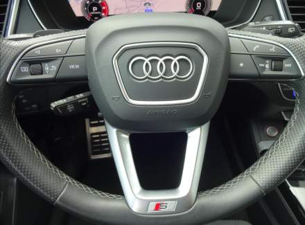 Audi - SQ5