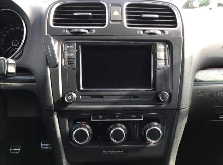 Volkswagen - Golf