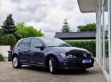 Volkswagen - Golf