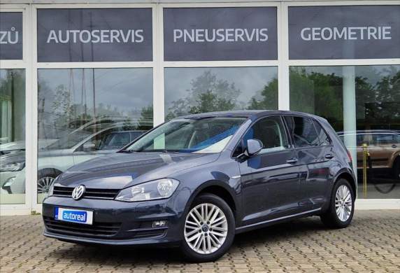 Volkswagen - Golf