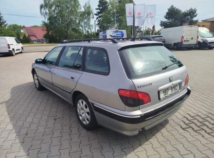 Peugeot - 406