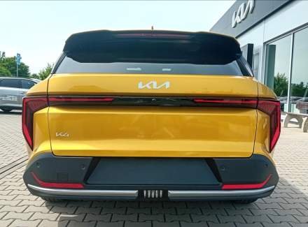 Kia - K4