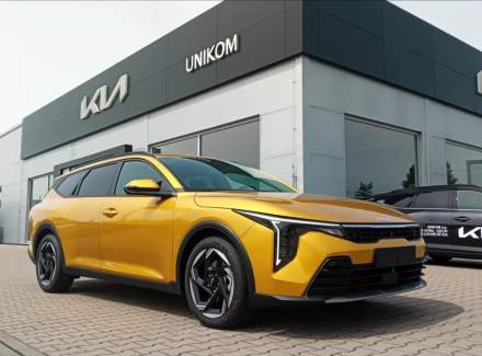 Kia - K4